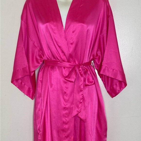 Victoria's Secret Pink Satin Kimono Robe - Picture 1 of 9